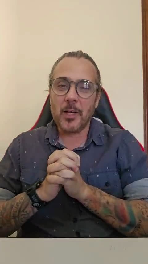 Depoimento em vídeo de Marcio Moura